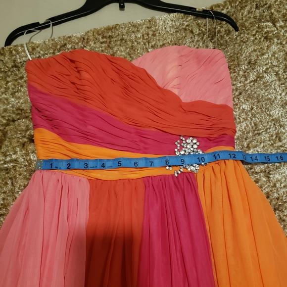 Elegant Multicolor Strapless Evening Gown - Picture 6 of 7